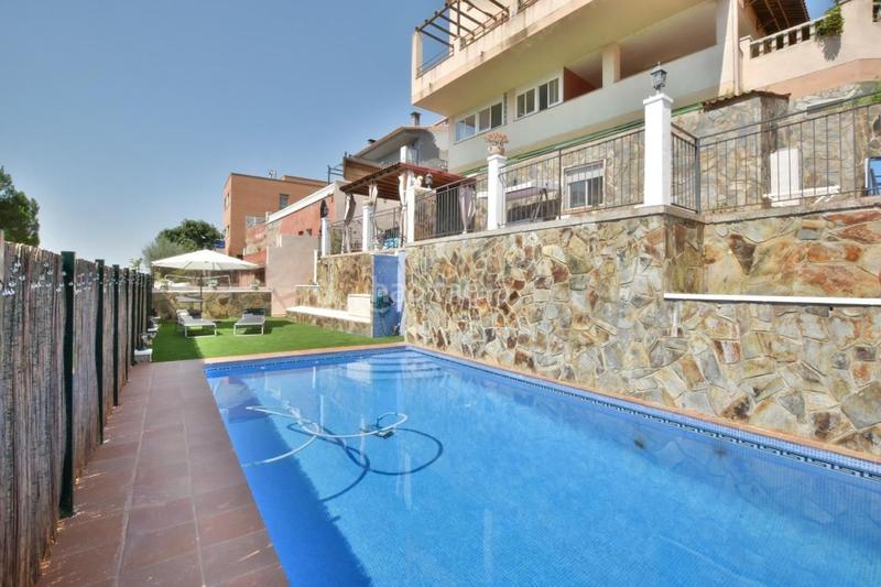 Foto 3f611671-3935-40c4-b9ba-f56cfe64e4ad. Chalet mit pool in Ullastrell