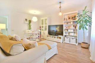 Xalet  Calle del canigó. Chalet adosado en venta