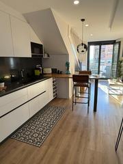 Dúplex  Avenida abat marcet,de l'. Luminoso dúplex en zona olímpica