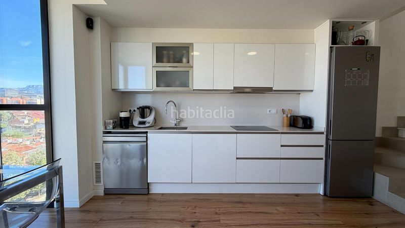 Foto b8654169-0812-4b0e-bc93-fe9f6d7a856b. Piso exclusivo tríplex con terraza y vistas abiertas en ca naurell en Terrassa