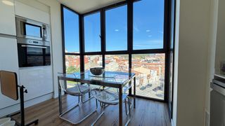 Piso  Vint-i-dos de juliol,del. Exclusivo tríplex con terraza y vistas abiertas en ca naurell