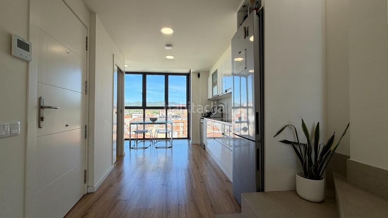 Foto d9679368-5c5f-4d95-b709-74ba317f165e. Piso exclusivo tríplex con terraza y vistas abiertas en ca naurell en Terrassa