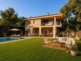 Chalet à Castellarnau. Chalet exclusivo con jardín en castellarnau, sabadell