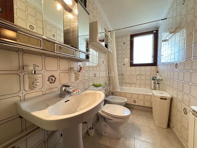 Foto 17a9277e-9cb4-4798-94f7-8dc92d20f37f. Casa amb aparcament piscina a Cunit residencial Cunit