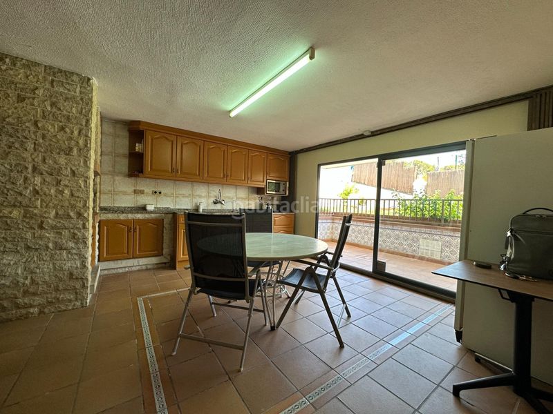 Foto 230a9f05-1e65-4be5-85cd-c01e910f04e5. Casa amb aparcament piscina a Cunit residencial Cunit