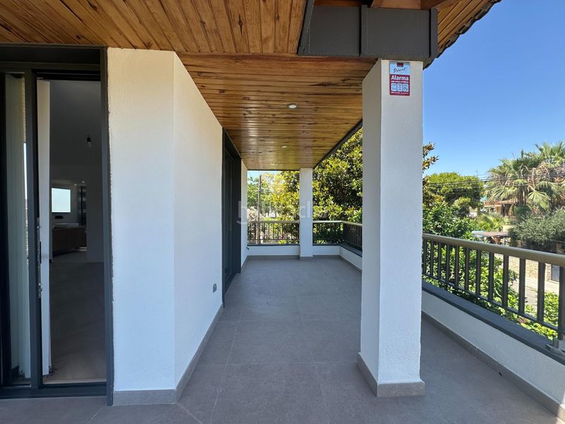 Foto 6b90f9e7-3214-4cf6-87b8-bc35549de788. Casa amb aparcament piscina a Cunit residencial Cunit