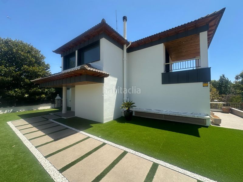 Foto 79dea3bb-25b3-4636-9cfc-2d80f2dd2798. Casa amb aparcament piscina a Cunit residencial Cunit