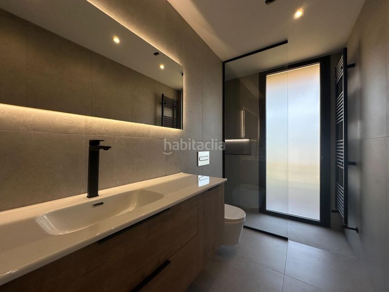 Foto b21a599d-0518-43e3-8861-0a6226a4a86f. Casa amb aparcament piscina a Cunit residencial Cunit