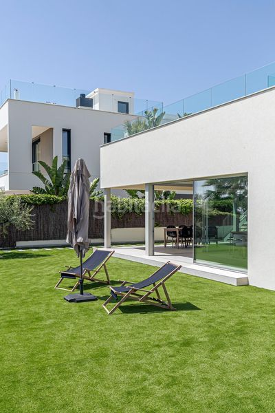 Foto 656d4dd7-7840-4fdb-9655-ebb14754442a. Xalet amb calefacció aparcament piscina a Can Pei Sitges