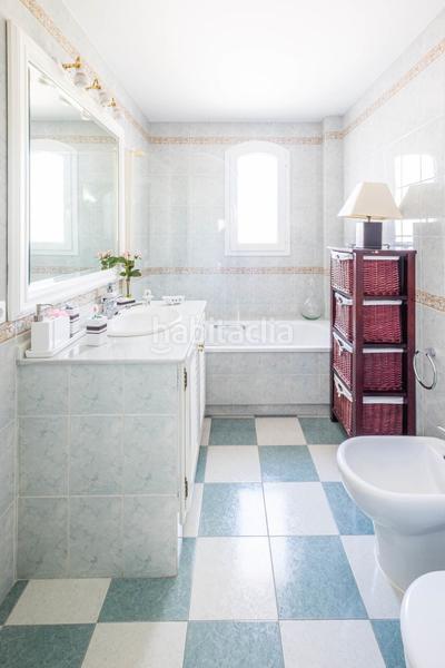 Foto 8fe5fc1e-d6b2-481f-b322-240fe779c64a. Casa adosada  espaciosa de tres plantas en puebla lucia, en Fuengirola