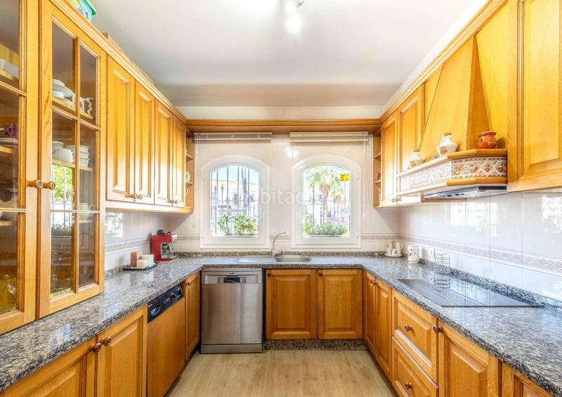 Foto f7ac515b-e33d-4945-8b4e-7e19d73943ea. Casa adosada  espaciosa de tres plantas en puebla lucia, en Fuengirola