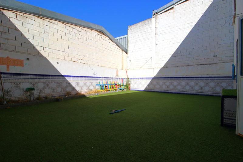 Foto 10962ef9-67ca-4c0b-b3fa-00ad23f87af0. Casa bifamiliare in San Cayetano Churriana de la Vega