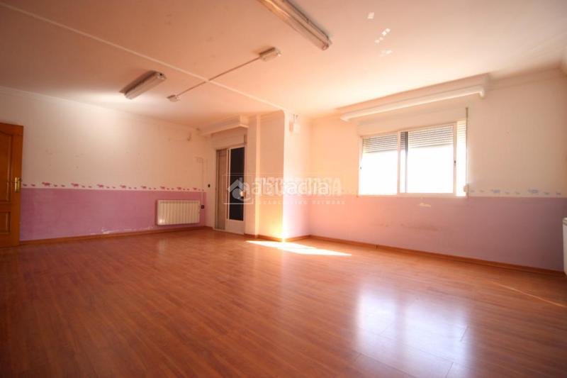 Foto 3c0cd422-110d-43aa-adfa-f51575267dc0. Casa bifamiliare in San Cayetano Churriana de la Vega