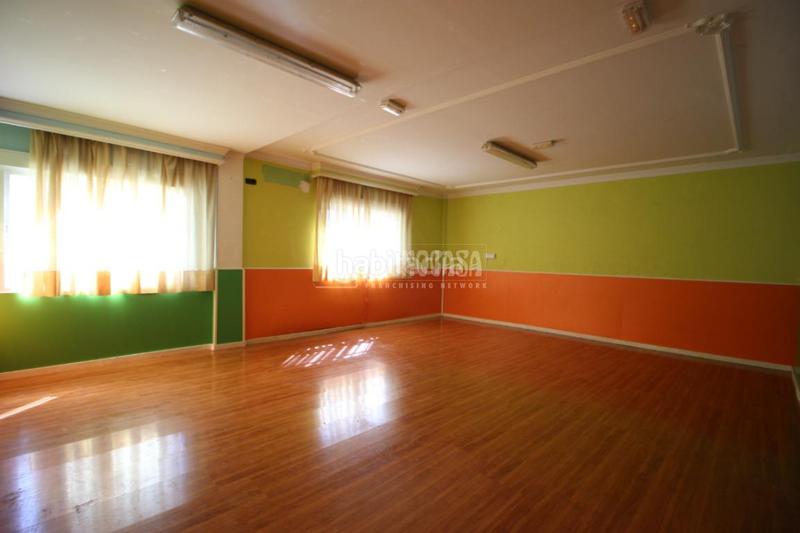 Foto 6f8f7488-0a7e-46c6-835d-4f24153bc83f. Casa bifamiliare in San Cayetano Churriana de la Vega