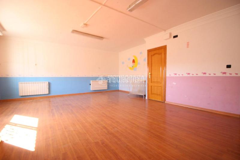 Foto 7395e70c-01df-4ed5-975b-3a5d9d485444. Casa bifamiliare in San Cayetano Churriana de la Vega