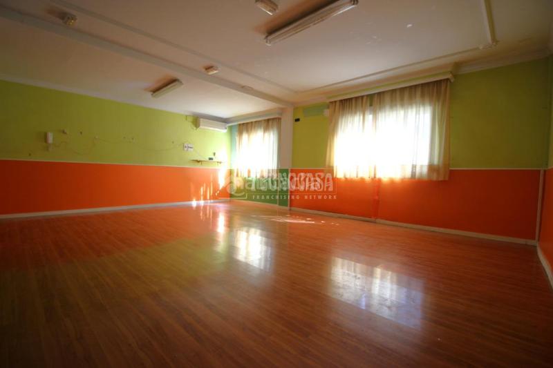 Foto 8c1b9489-332e-4a6c-900f-4d1009bd1efd. Casa bifamiliare in San Cayetano Churriana de la Vega