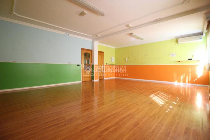 Foto ebfd16ad-6773-4960-947c-ed72f76976ea. Casa bifamiliare in San Cayetano Churriana de la Vega