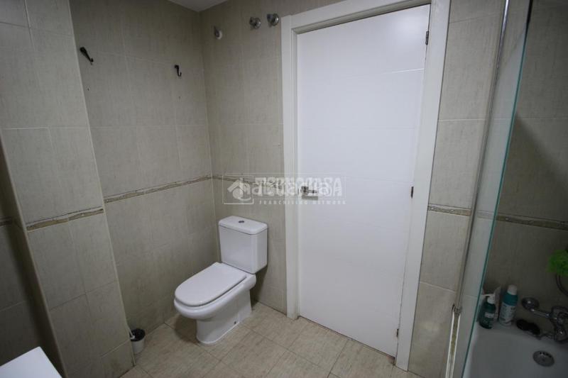 Foto 272bca1c-2cbf-466e-a3e2-f0d120a2eea1. Appartamento con parcheggio in Parque de la Ermita Churriana de la Vega