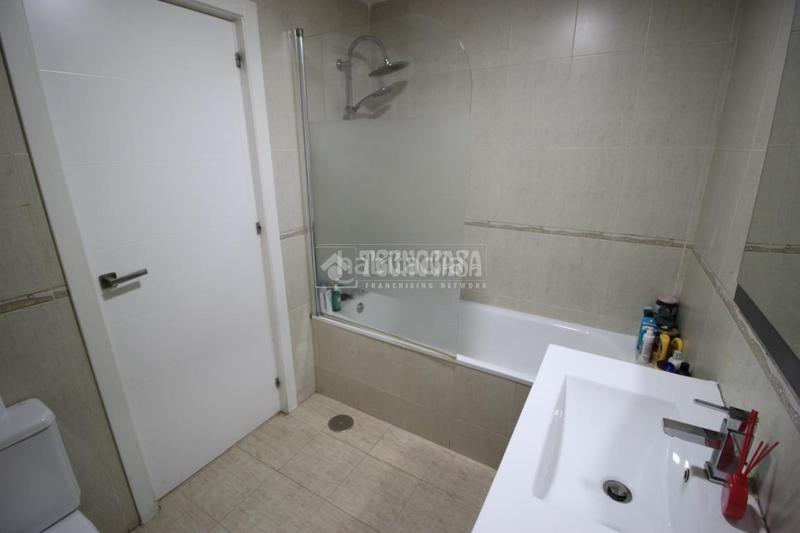 Foto 562502e2-ef04-4232-a1cc-42dce9cc98cc. Appartamento con parcheggio in Parque de la Ermita Churriana de la Vega