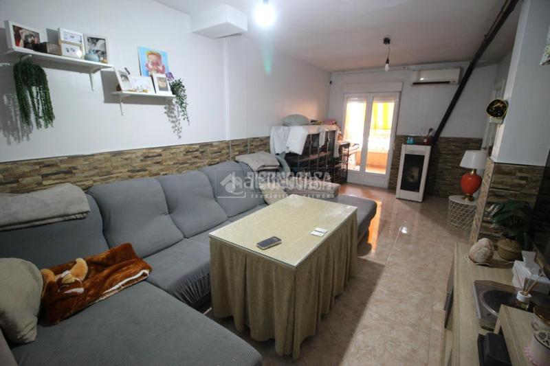 Foto ac7aaad5-5c39-4a34-81c5-c099e0544f87. Appartamento con parcheggio in Parque de la Ermita Churriana de la Vega