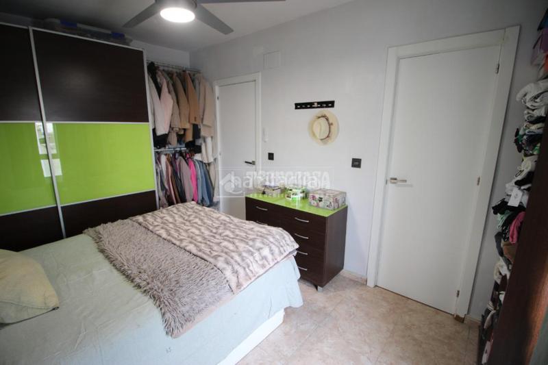 Foto b59e0737-138c-48c0-8ff4-5c8ef92520f7. Appartamento con parcheggio in Parque de la Ermita Churriana de la Vega