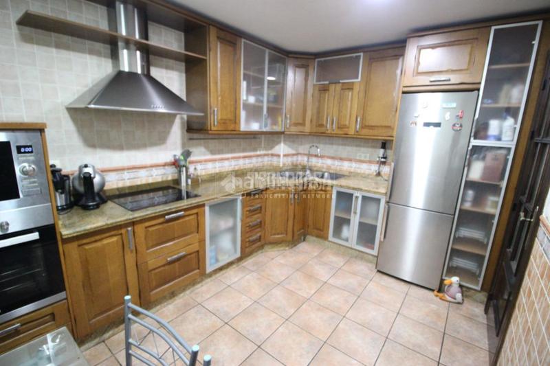 Foto 5301f5d1-5af2-415a-9278-3054e5b2743e. Casa pareada casa en venta en Casco Histórico Churriana de la Vega