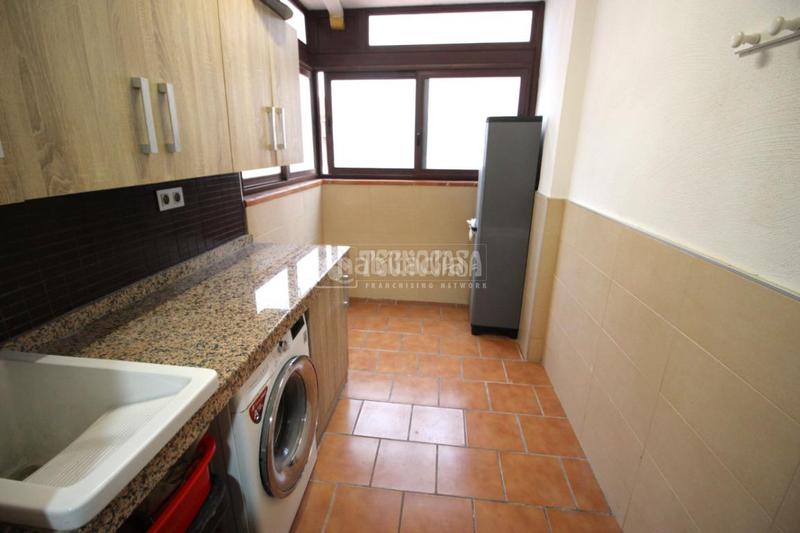 Foto 8b93fbcf-2f31-4890-affa-8f04445d46f4. Casa pareada casa en venta en Casco Histórico Churriana de la Vega