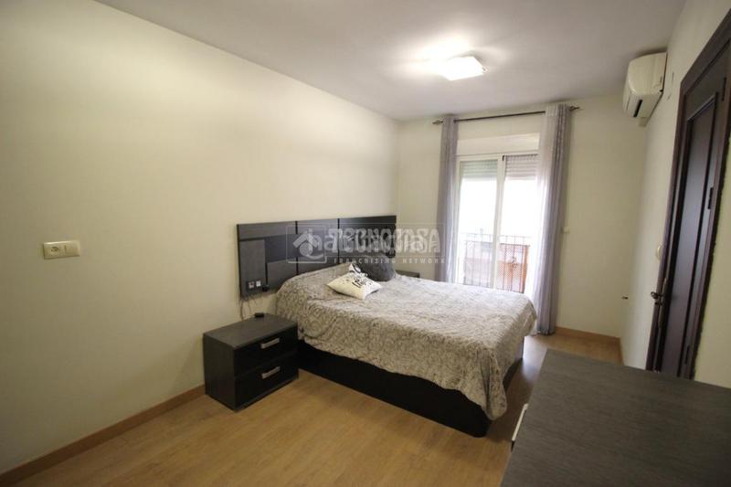 Foto bf58eb7b-7229-4d54-b48b-048cca2b1aca. Casa pareada casa en venta en Casco Histórico Churriana de la Vega