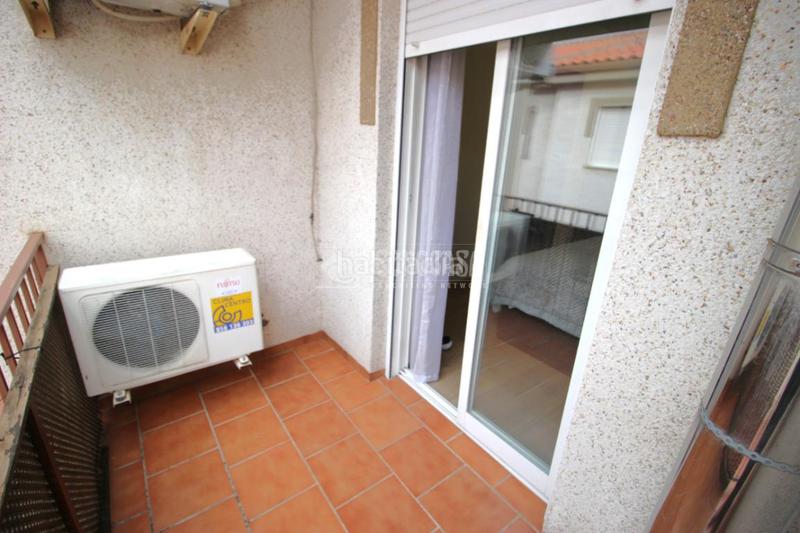 Foto fae9fa4a-1c53-4250-9894-4b76fec151de. Casa pareada casa en venta en Casco Histórico Churriana de la Vega