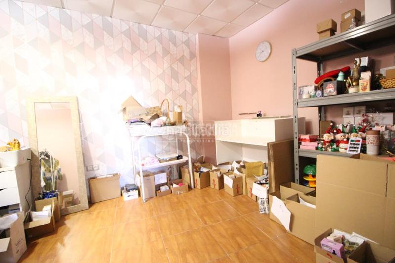 Foto b3b10cbd-9d7c-4d23-8533-61da39f82e94. Locale commerciale in San Cayetano Churriana de la Vega