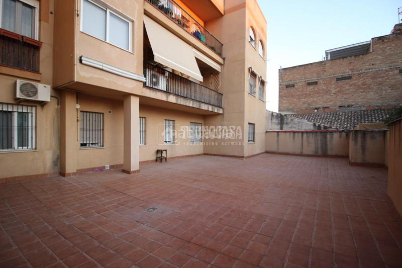 Foto 5b4af11f-84ee-486a-9d71-cd426917b0ae. Piso  en venta en Casco Histórico Churriana de la Vega