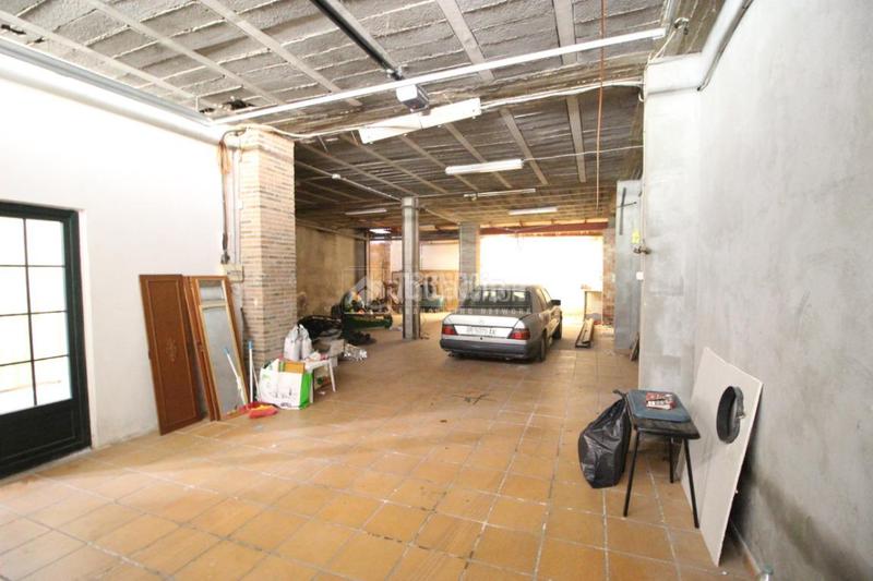 Foto cf29de79-dc99-4a93-8c74-ea3b389a70bc. Casa amb aparcament a Parque de la Ermita Churriana de la Vega