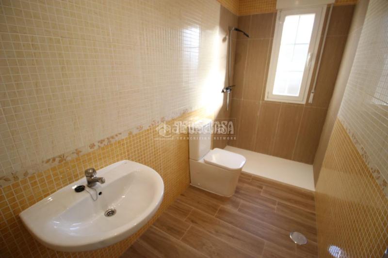 Foto 1b0e2415-793c-41b9-844c-65041f12a7d5. Ático  en venta en Casco Histórico Churriana de la Vega