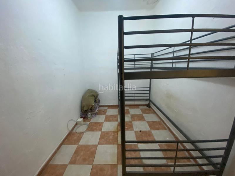 Foto 00d3282b-7cd1-47c7-9b85-396a0b86ffe5. Piso en calle arango 8 piso en calle arango en Carranque - Haza Cuevas Málaga