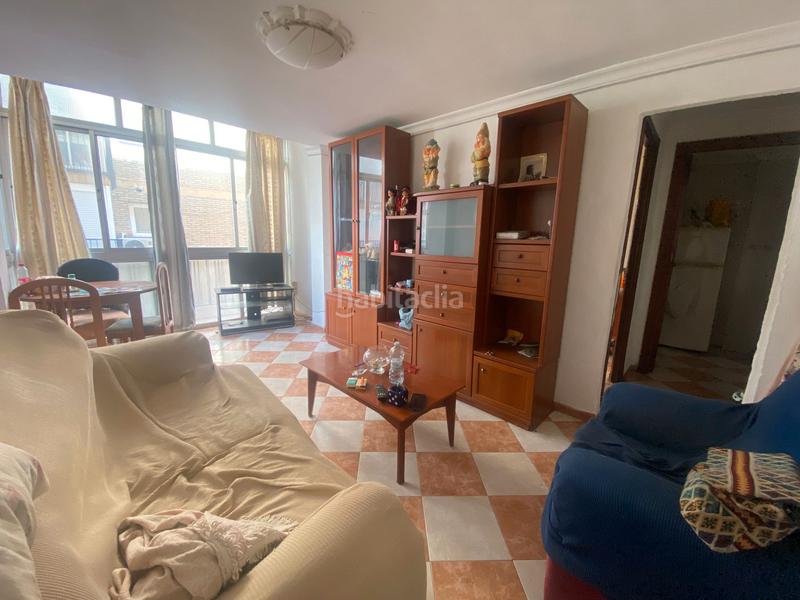Foto 7e32cc2b-992a-4228-86d9-e87b2bfd33dd. Piso en calle arango 8 piso en calle arango en Carranque - Haza Cuevas Málaga