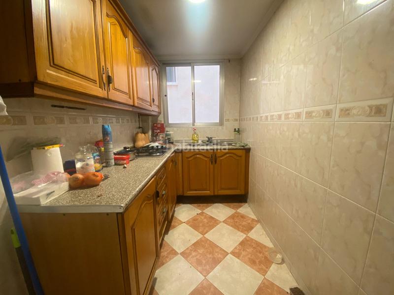 Foto c77ad80a-c1ab-4401-9d54-1263ebe3c79b. Piso en calle arango 8 piso en calle arango en Carranque - Haza Cuevas Málaga