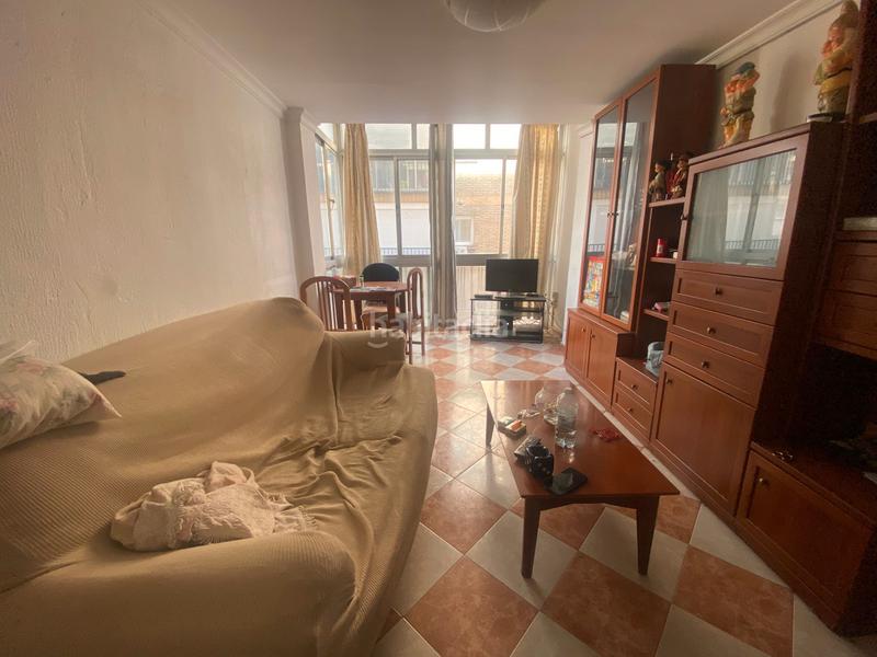 Foto de854db1-de9e-4a34-992a-9c46005d1149. Piso en calle arango 8 piso en calle arango en Carranque - Haza Cuevas Málaga