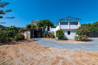 Casa  Cortijo los padillas. Encanto rural con vistas al mar, piscina y rincones de ensueño