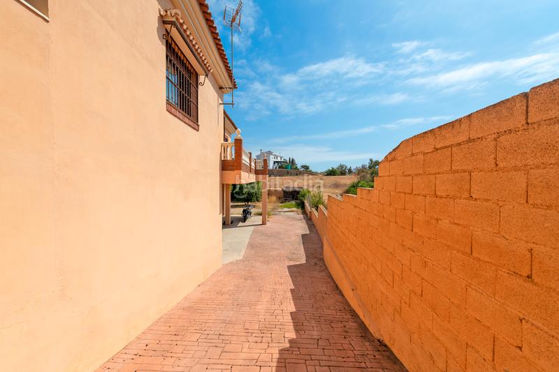 Foto 1b584703-dfd3-495c-8fea-8fd8ca5a76c9. Xalet amb aparcament a Lo Cea Rincón de la Victoria