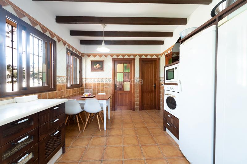 Foto 36877218-ba51-475d-85e4-0a85bccd3bb2. Xalet amb aparcament a Lo Cea Rincón de la Victoria