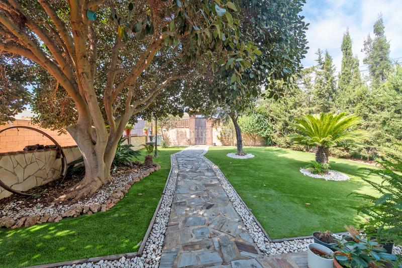 Foto a1e36a7c-c918-4cee-aa79-f557a7021293. Xalet amb aparcament a Lo Cea Rincón de la Victoria