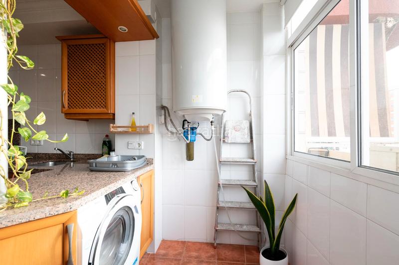 Foto 2508ac26-54f9-48f2-b467-858317903e8c. Piso en calle arenisca 25 piso en zona santa cristina en Málaga