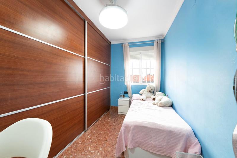 Foto 2e66719f-67fb-431c-8e68-2695c7d7c052. Piso en calle arenisca 25 piso en zona santa cristina en Málaga