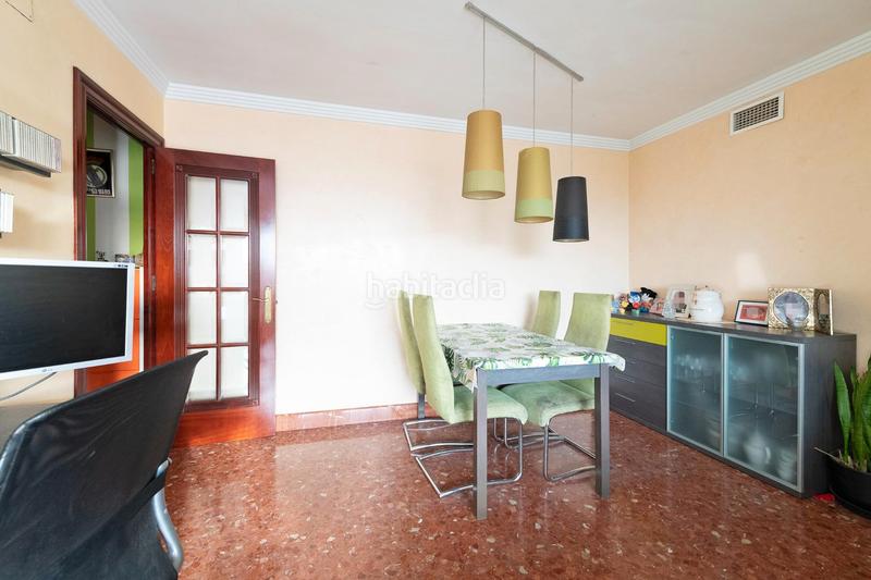 Foto b38a7b68-1260-4a61-ad05-981bd1a0be39. Piso en calle arenisca 25 piso en zona santa cristina en Málaga