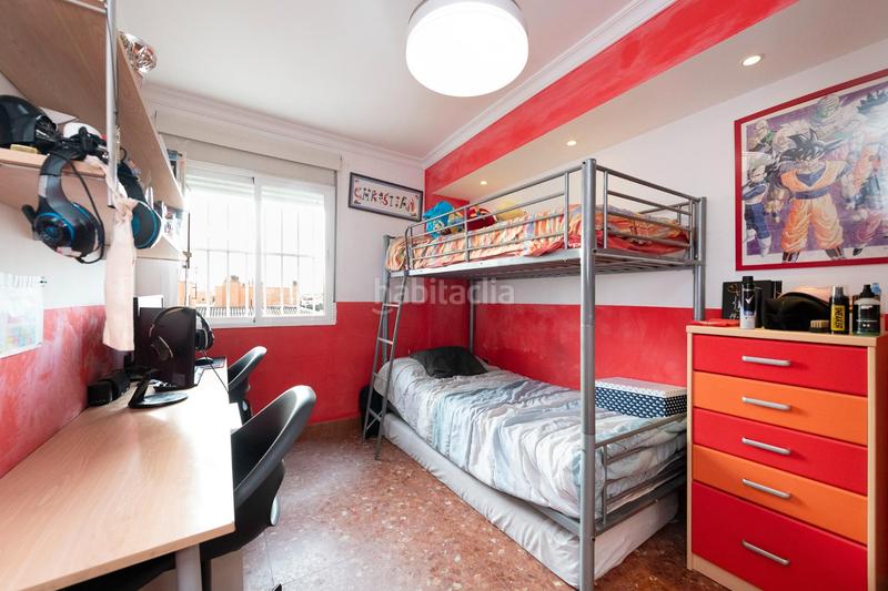 Foto b5a86cb3-de6a-46fd-a1ca-7a4b050d05e7. Piso en calle arenisca 25 piso en zona santa cristina en Málaga