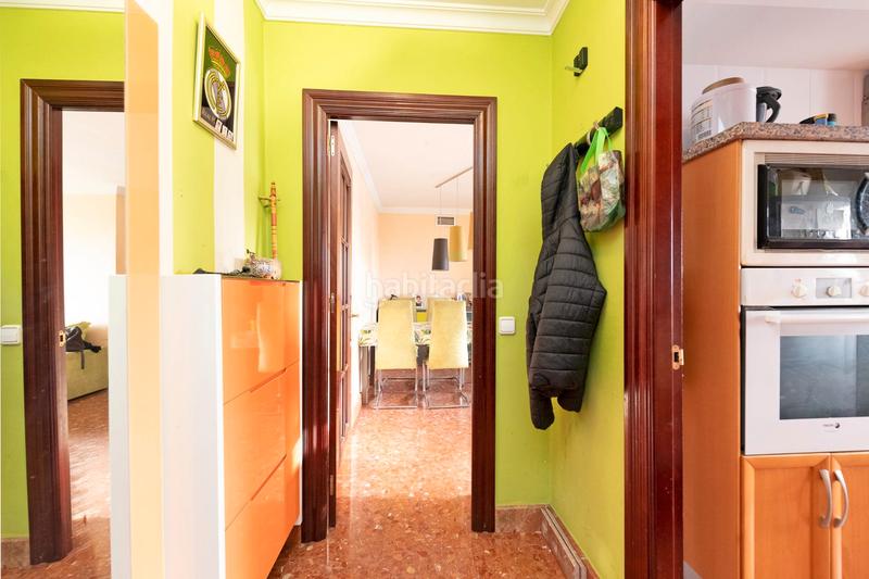 Foto d9bf967c-c821-4584-bfdf-19c71293aaa5. Piso en calle arenisca 25 piso en zona santa cristina en Málaga