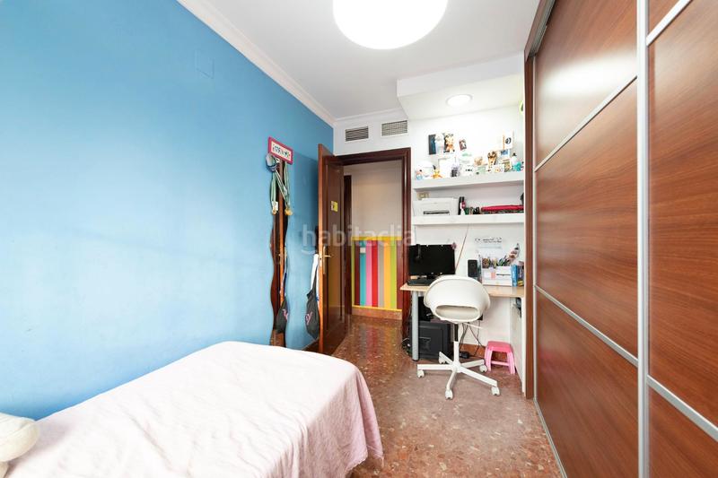 Foto e2bc633f-09b9-4bb6-9602-aaabda6c690e. Piso en calle arenisca 25 piso en zona santa cristina en Málaga