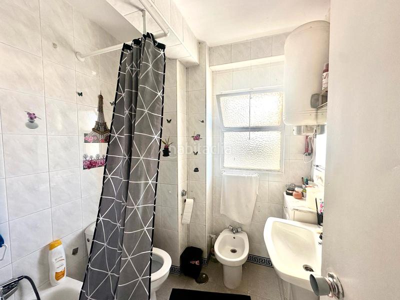 Foto b7f2131c-5817-46e7-b963-1c00e939ccba. Pis a avenida del doctor marañón 36 a Martiricos - La Roca - La Rosaleda Málaga