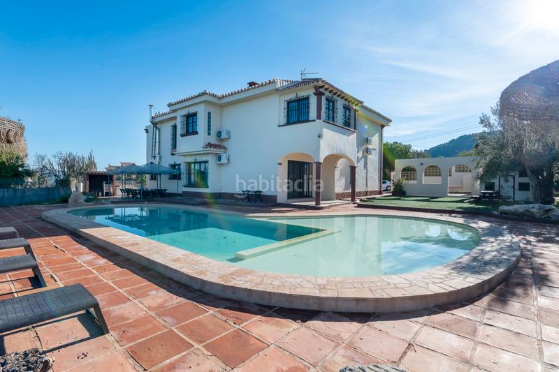 Foto 62f4c16d-18b8-425a-a372-0f449a37a1e7. Xalet amb xemeneia piscina a Pinos de Alhaurín Alhaurín de la Torre
