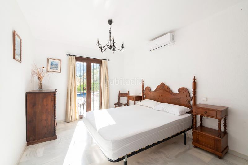 Foto 8223ea04-8b3b-4355-9eba-fd166ee2897c. Xalet amb xemeneia piscina a Pinos de Alhaurín Alhaurín de la Torre